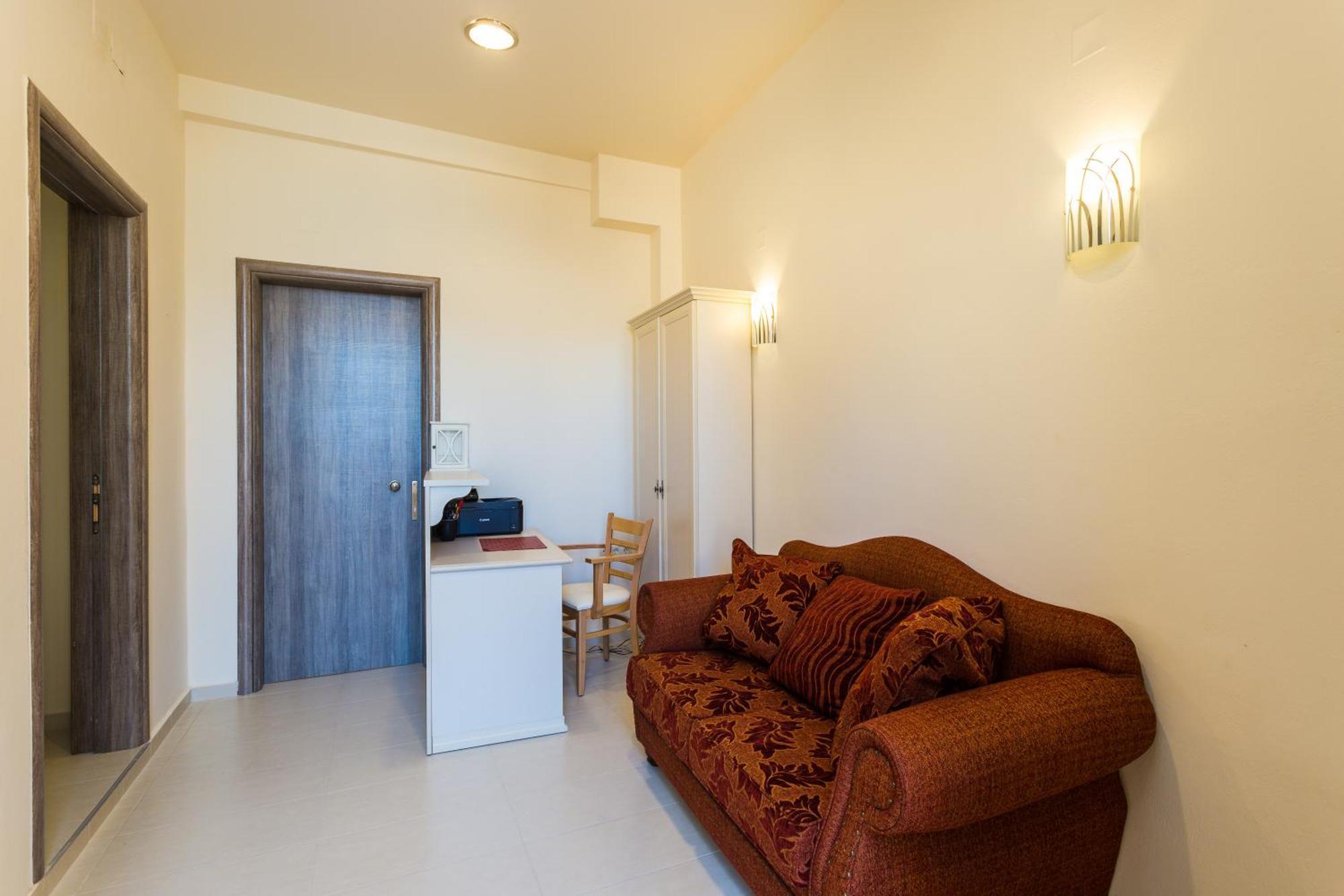 Polyxenia Suites Resmo Dış mekan fotoğraf