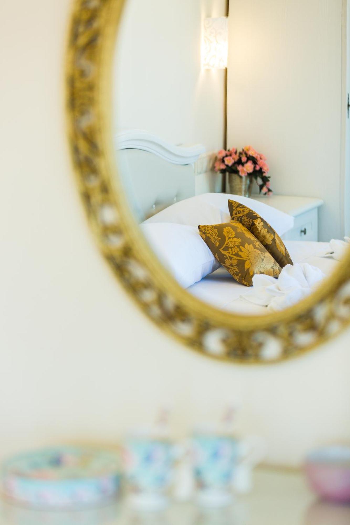 Polyxenia Suites Resmo Dış mekan fotoğraf